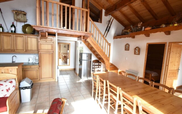 Beautiful Chalet in the Nice Village Centre, on the South