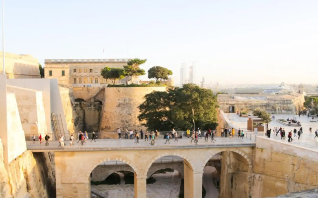 Valletta Triton Apartment