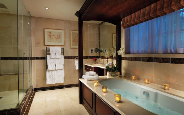 Summer Lodge Country House Hotel