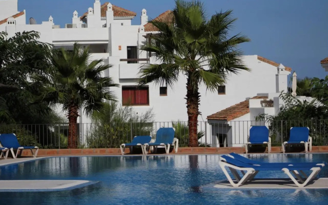 2149-Amazing groundfloor 3 bedrooms on golf, pools