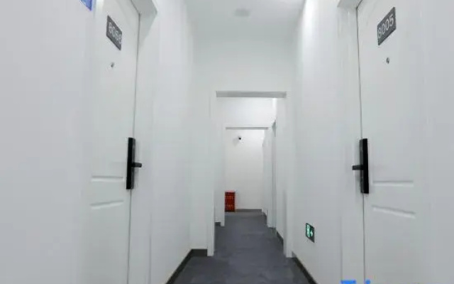 Shitai Hotel (Beijing University Cancer Hospital East Gate)