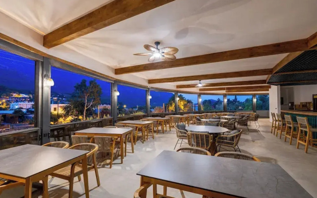 Rota Kilidonia Karaöz Suites&Villas