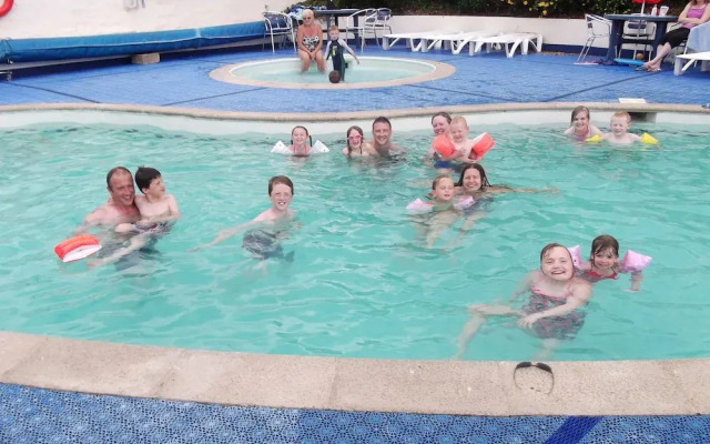 Howells Leisure Fishguard Holiday Park - Caravan Park