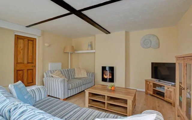 Cozy Holiday Home in East Runton near Beach