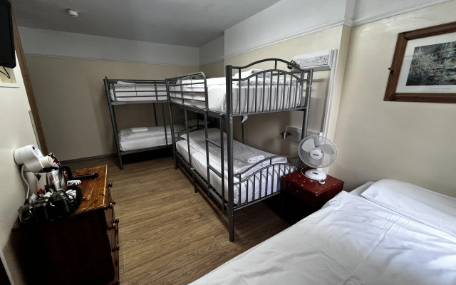 Dolphin Inn