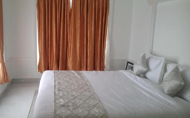 OYO 1711 Hotel Sepoy Grande