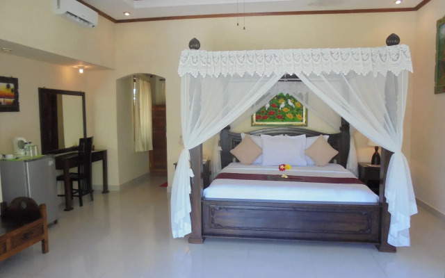 Arya Amed Beach Resort and Dive Center