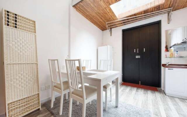 StarLive Apartment - Moonlight