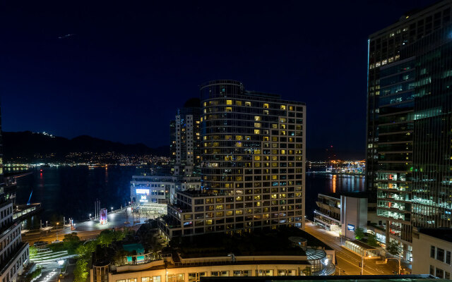 Auberge Vancouver Hotel