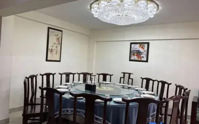 JUN YUE Lagos hotel