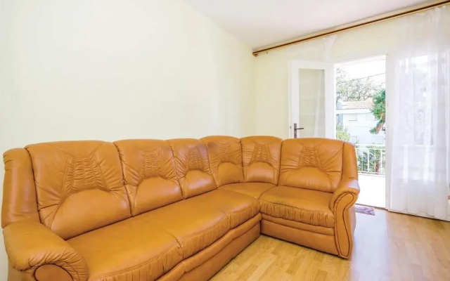 Awesome Apartment in Lovran With 2 Bedrooms and Wifi