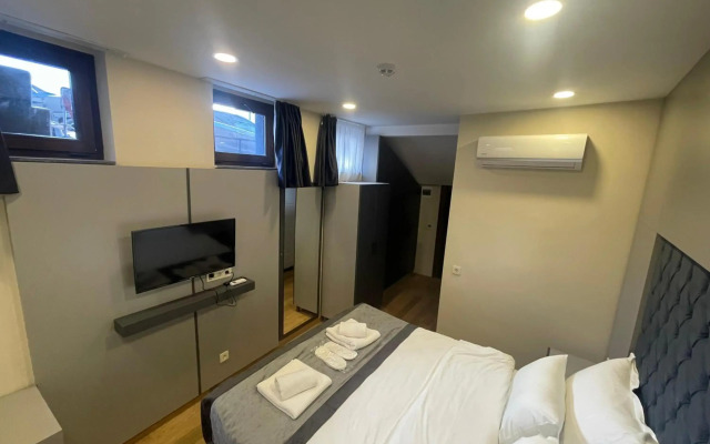 Spinel Hotel - Old City