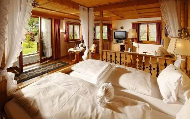 Schlosshotel Restaurant Chastè – Guest Rooms – Tarasp