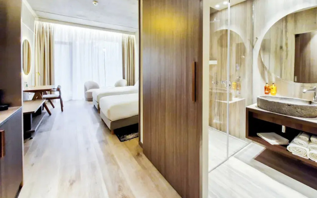 Hotel GLAR Conference & SPA