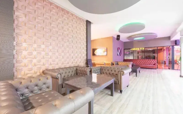 Chonburi Hotel by OYO Rooms