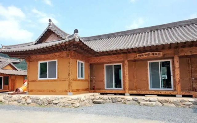 Yangyang Geumpurae Pension