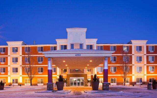 Holiday Inn Express Hotel & Suites St. Cloud, an IHG Hotel