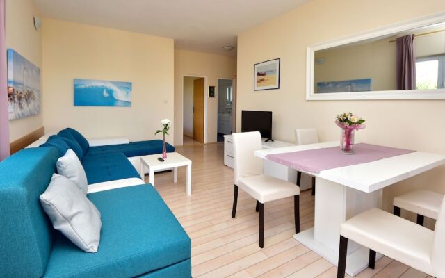 Melandura Dinji ka in Dinji ka