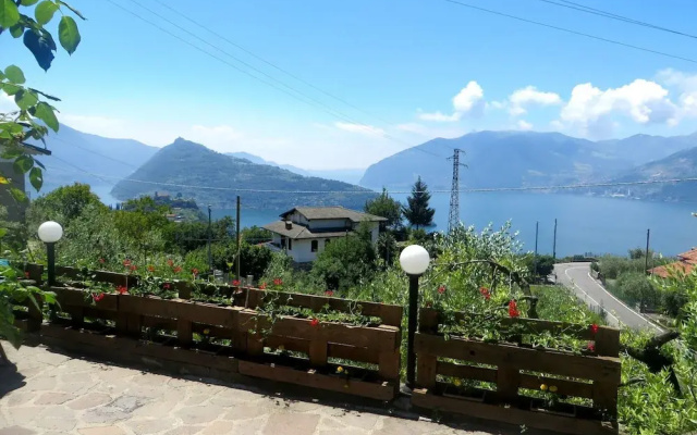 Marone Apartment With Pool
