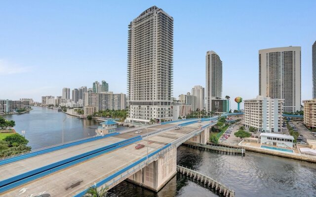 Luxury 3Bd Apartment Beachwalk