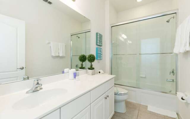 Solterra - 4148 Oaktree Drive