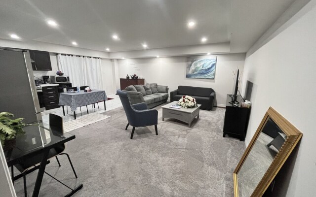 Luxury 2 bedroom 2 full baths rooms