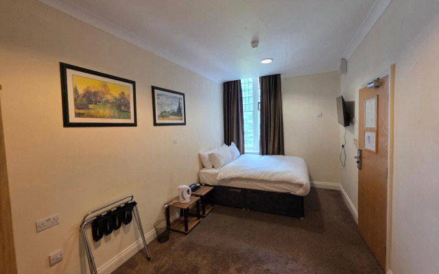 Russell Court Hotel