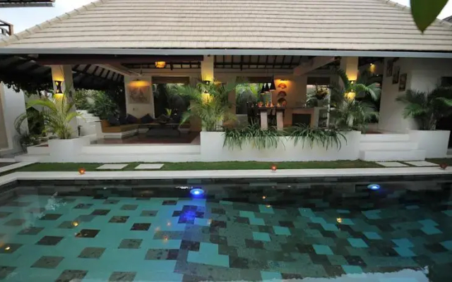 The Lane Villa