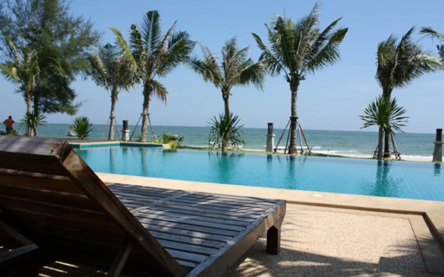 SiamBeach Resort