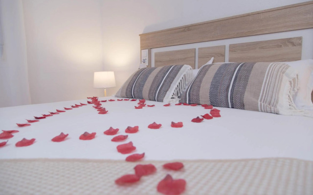 LUNA HOME Jacuzzi Love Relax