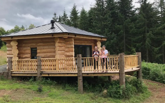 Coed y Marchog Woodland Retreat