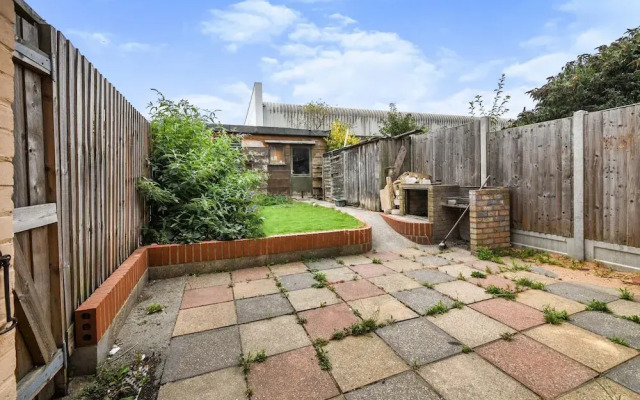 4br-10guests-parking-garden