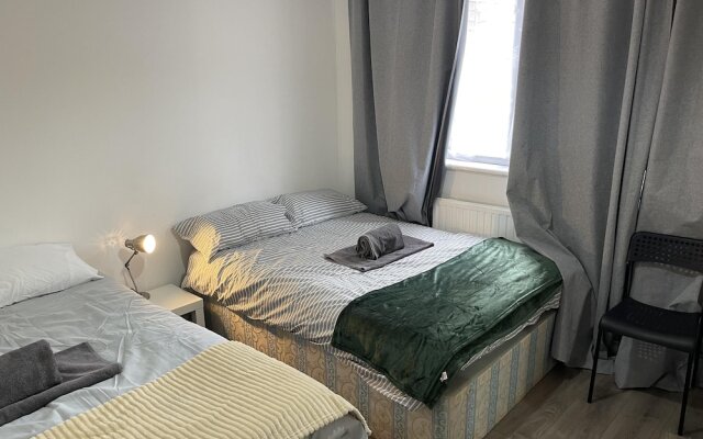 Great 5-bed Wembley Home 25min From Central London