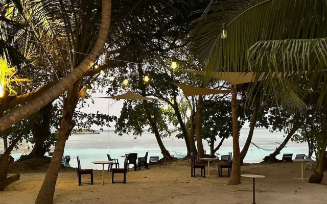 Scenic Grand Baa Fehendhoo