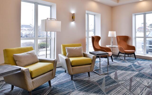 Holiday Inn Hotel & Suites Rochester - Marketplace, an IHG Hotel