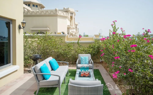 The Palm Jumeirah Villas - Frond O