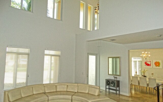 Luxury Family Villa