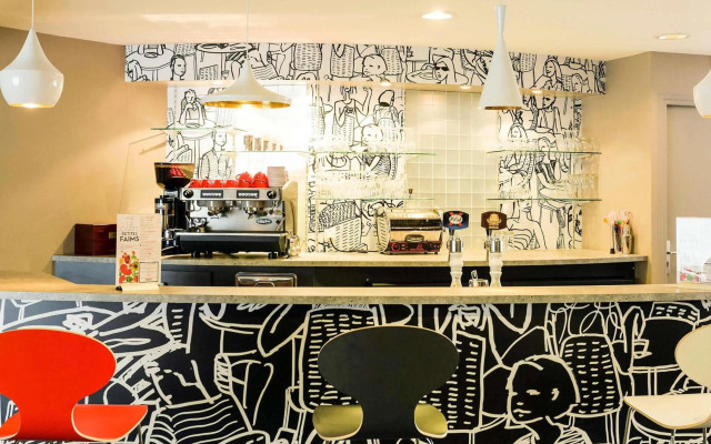 ibis Laval Le Relais d'Armor