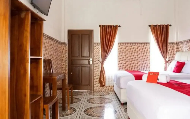 RedDoorz Near Jimbaran Market Bandungan