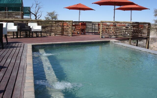 Intu Africa / Suricate Tented Lodge