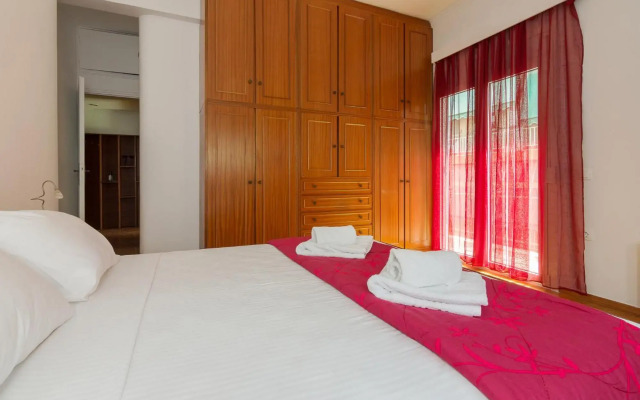 Nice 2bedroom apartment in Pagkrati