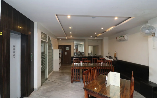 OYO 27759 Hotel Rajputana