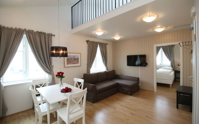 Acco Ice Apartments