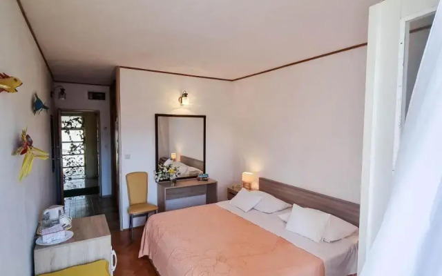 Triple Room Vrboska 540d