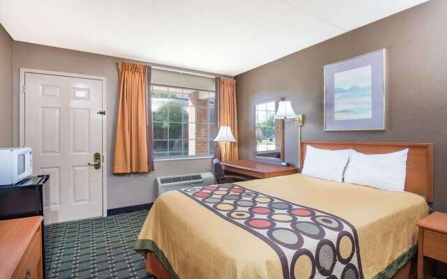 Red Roof Inn & Suites Marysville