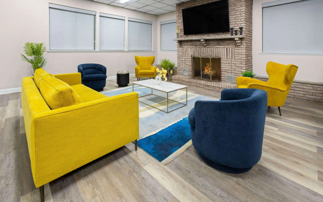 Super 8 by Wyndham Henrietta/Rochester Area