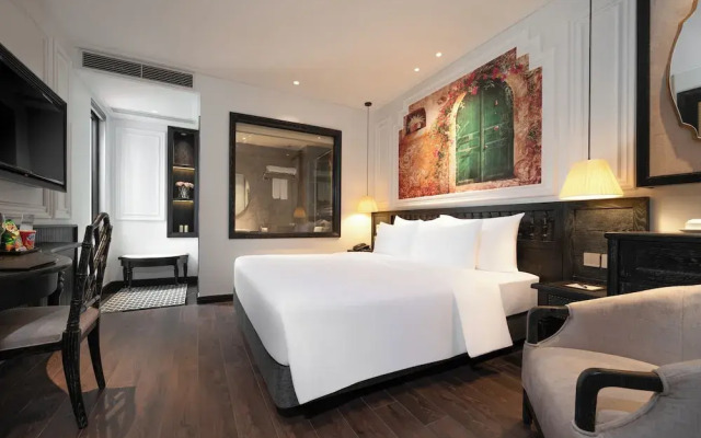 Luxe Paradise Premium Hotel