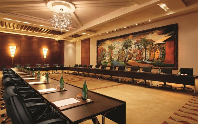 Mövenpick Ambassador Hotel Accra