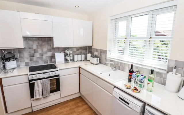 3 Rothbury Place