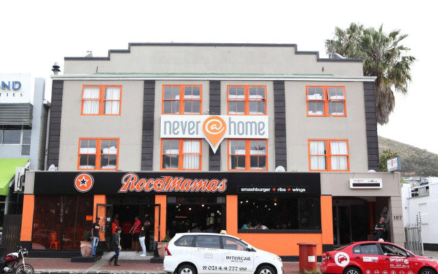 Never at Home Green Point - Hostel